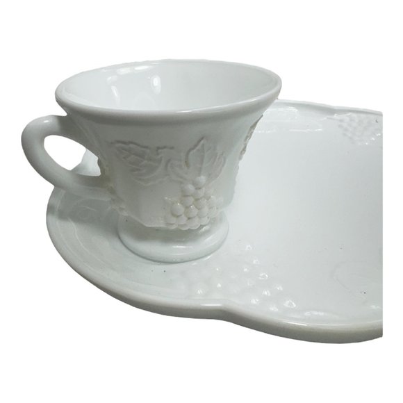 Indiana Colony Tea Cup Plate Milk Glass White Harvest Grape Snack Trays Set of 4 - Picture 8 of 10
